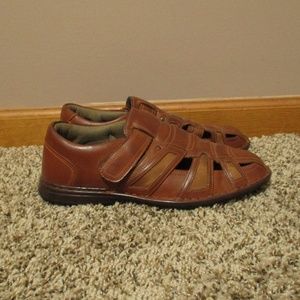 Stacy‎ Adams Bridgeport Closed Toe Fisherman Sandal Men's 9 Brown
